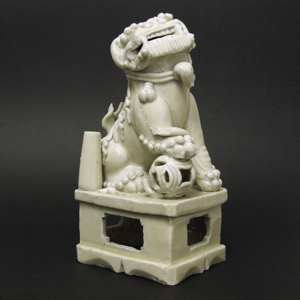 fu dog figurine