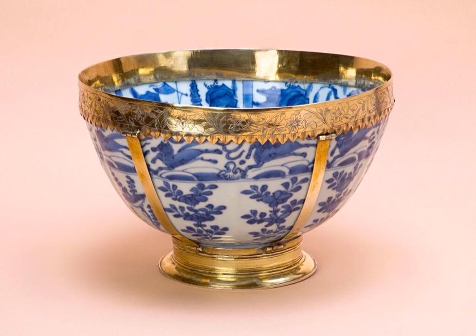 MING PORCELAIN 