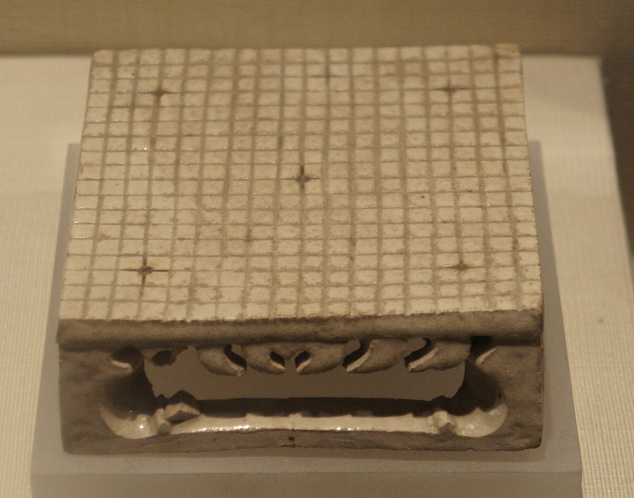 Sui Dynasty Stoneware 'Go' Board