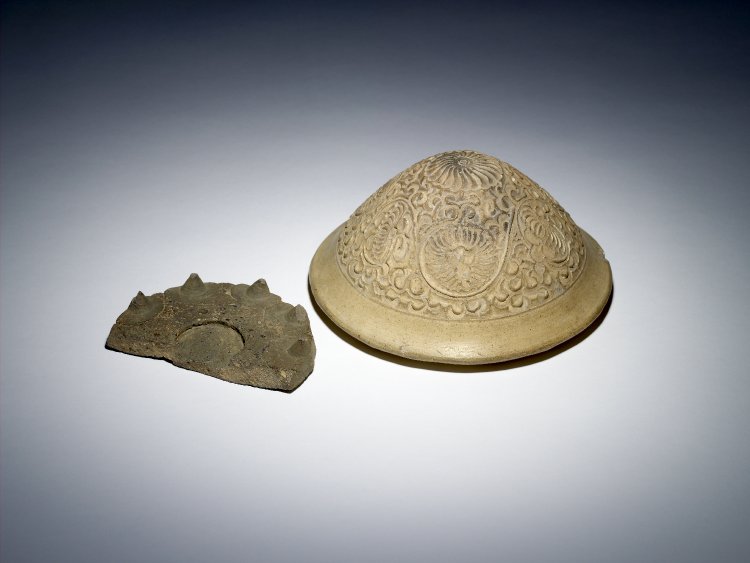 Yaozhou Mould. British Museum. Inscribed 'Ma'.