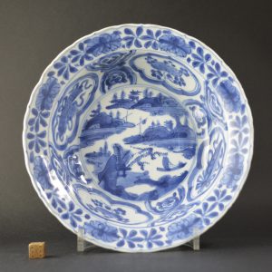 A Wanli Kraakware Dish, Ming Dynasty. Robert McPherson Antiques - 25221.