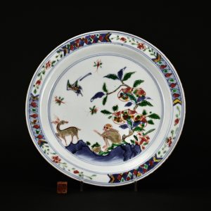 A Large Transitional Porcelain Dish for the Japanese Market, Chongzhen Period - Robert McPherson Antiques - 26044