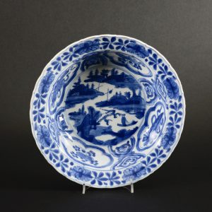 A Wanli Kraak Porcelain Klapmuts - Robert McPherson Antiques - 25221