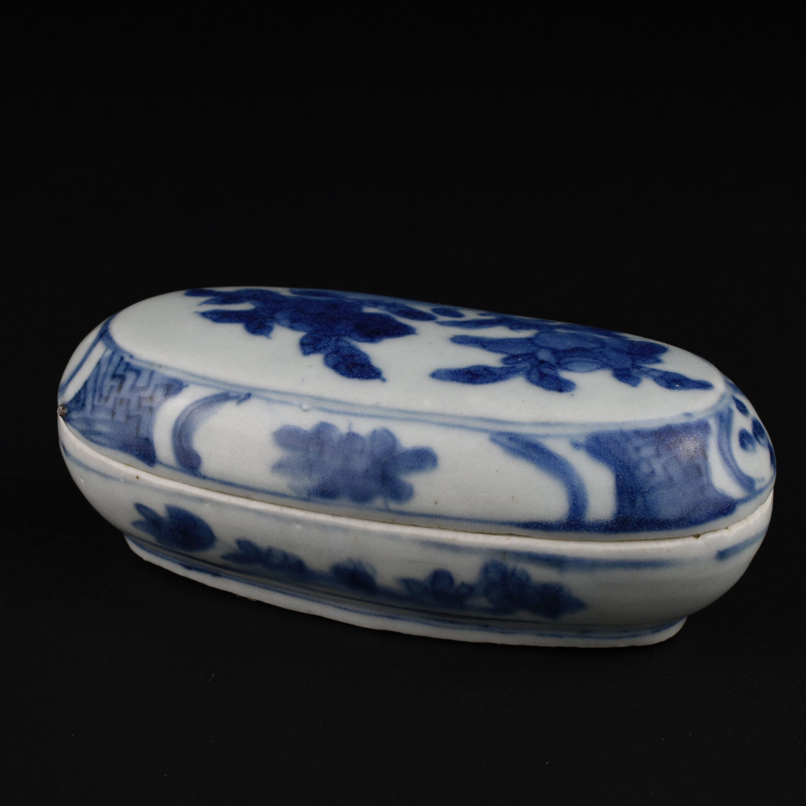 A Transitional Porcelain Box and Cover from the Hatcher ...