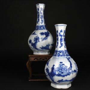 A Transitional Blue and White Porcelain Vase, Chongzhen Period - Robert McPherson Antiques - 26103 - 26102