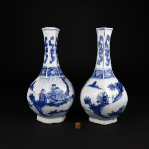 A Transitional Blue and White Porcelain Vase, Chongzhen Period - Robert McPherson Antiques - 26103 - 26102