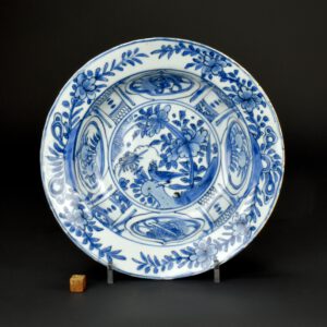 A Wanli Kraak Porcelain Klapmuts Bowl - Robert McPherson Antiques - 27180