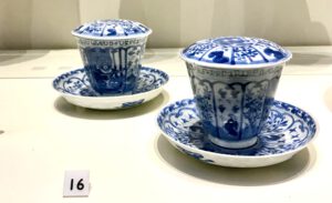 A Pair of Kangxi (1662-1722) Blue and White Porcelain Cups, Covers and Saucers.