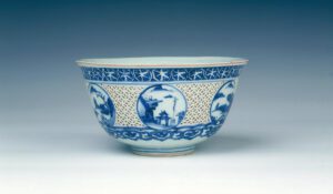 A Fine Late Ming reticulated blue and white porcelain bowl.