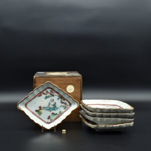 The Peony Pavilion Collection ; Chinese Tea Ceramics for Japan (c.1580-1650). Christie`s London 12th June 1989, lot 350, set of 5. From a Private Collection, this lot was purchased, this piece as well as many others, from the Christie's sale of 1989. I was able to buy the complete group from this private collection. Christie's estimate £3,000 to £4,000 (1989), sold for £3,850.