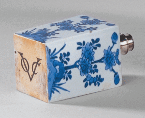 A Japanese blue and white bottle made for the Dutch East India Company